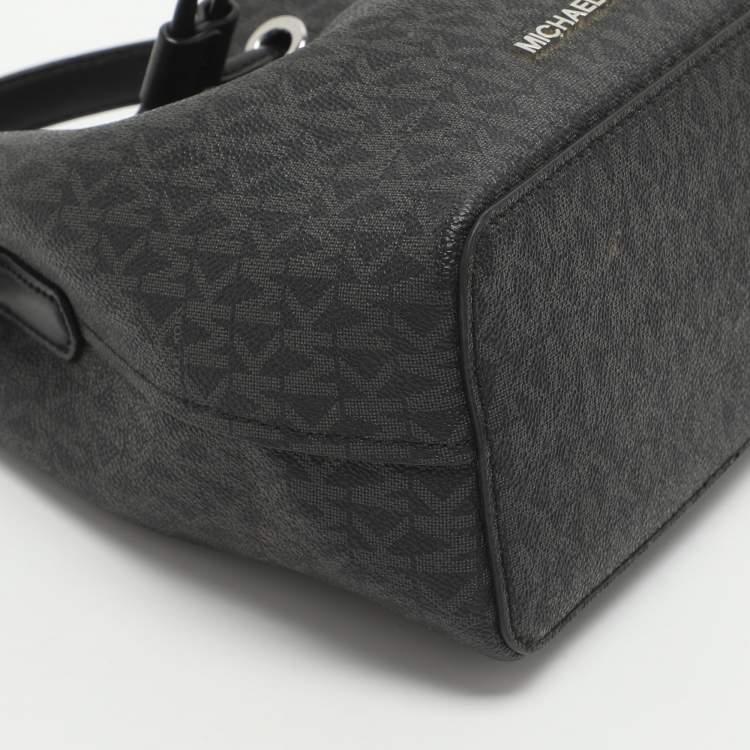 Pre Owned Michael Kors Suri Black Signature Coated Canvas and Leather Drawstring Bucket bag