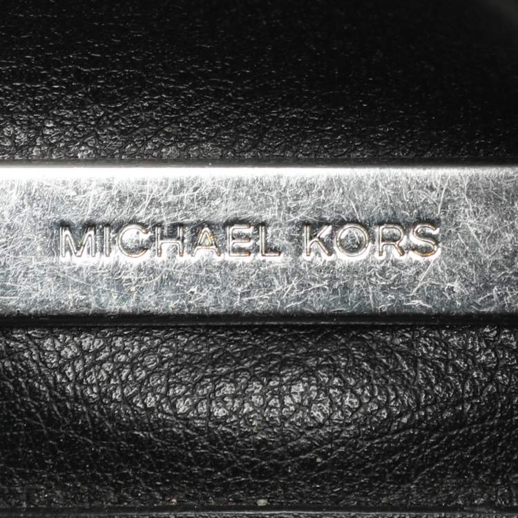 Pre Owned Michael Kors Suri Black Signature Coated Canvas and Leather Drawstring Bucket bag