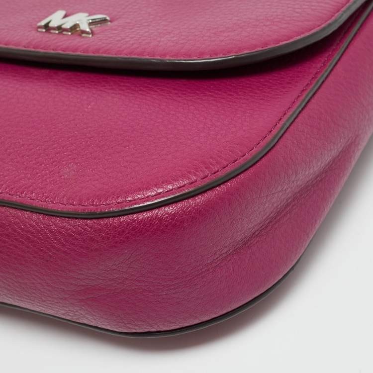 Pre Owned Michael Kors Mott Magenta Leather Crossbody Bag