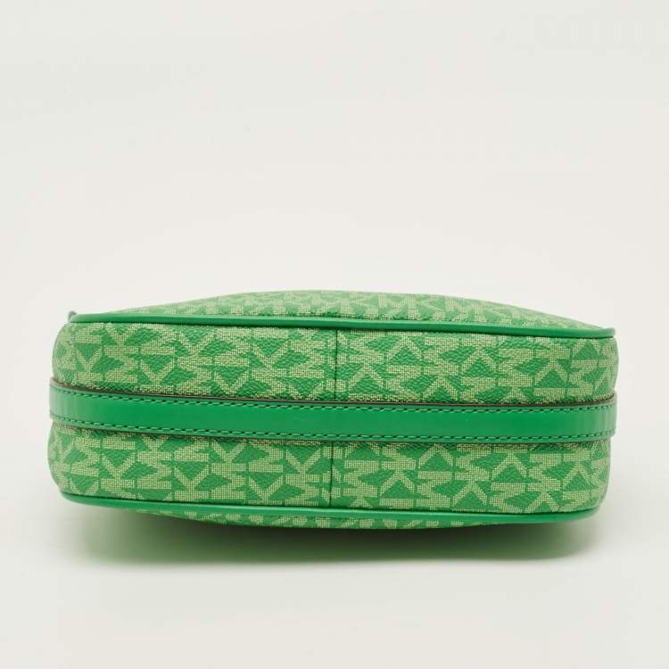 Pre Owned Michael Kors Jet Set Green Signature Coated Canvas Chain Pochette