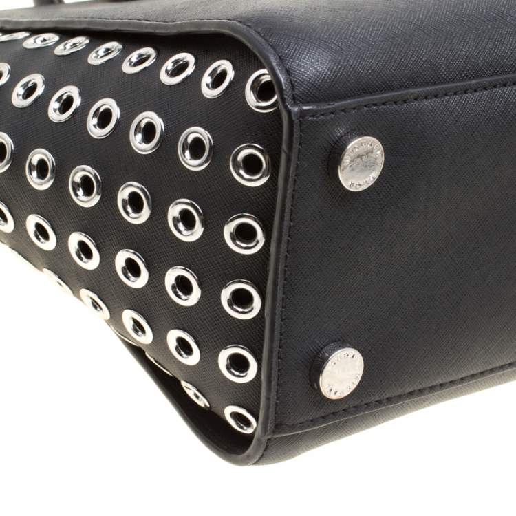 Pre Owned Michael Michael Kors Black Leather Medium Selma Eyelet Top Handle Bag