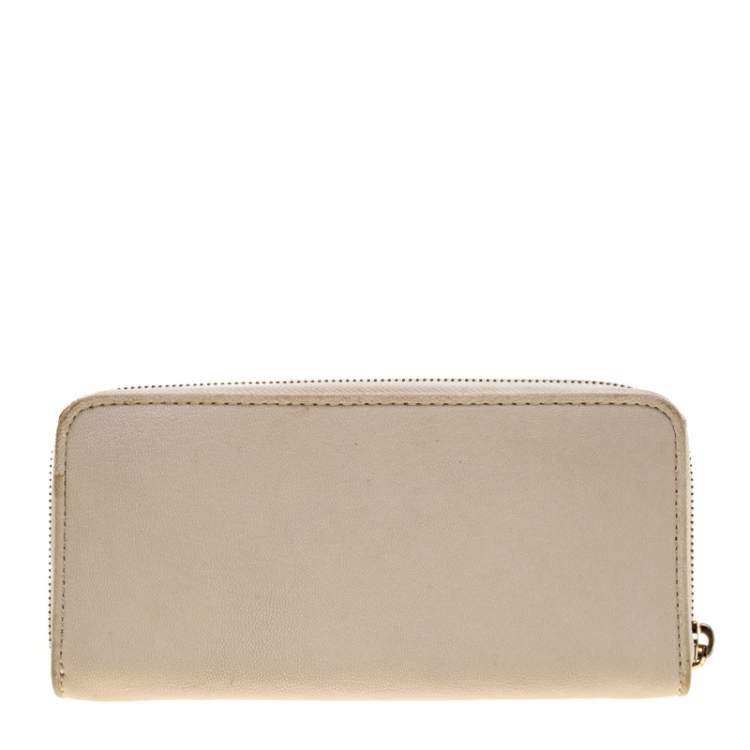 Pre Owned Michael Kors Off White Leather Jet Set Continental Wallet