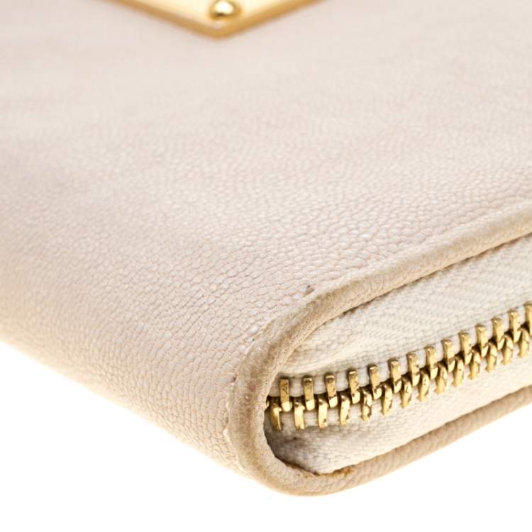 Pre Owned Michael Kors Off White Leather Jet Set Continental Wallet