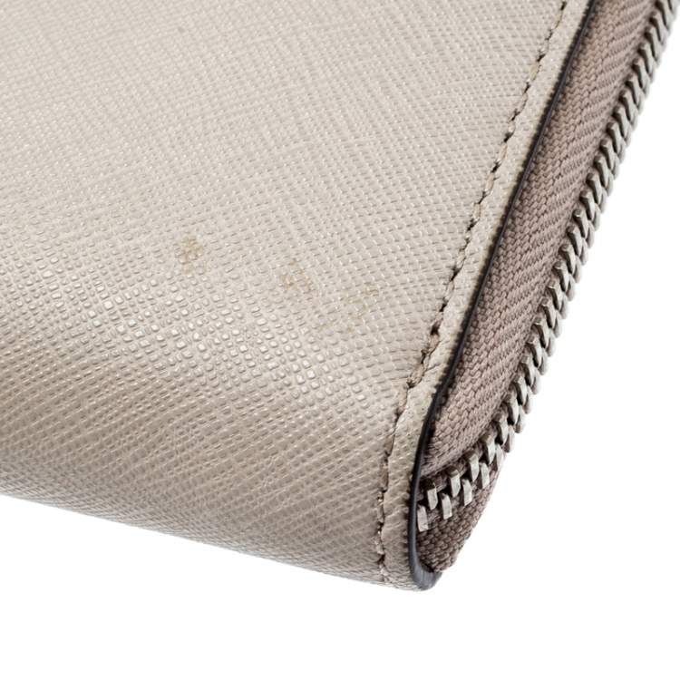 Pre Owned Michael Kors Grey Saffiano Leather Zip Around Wallet