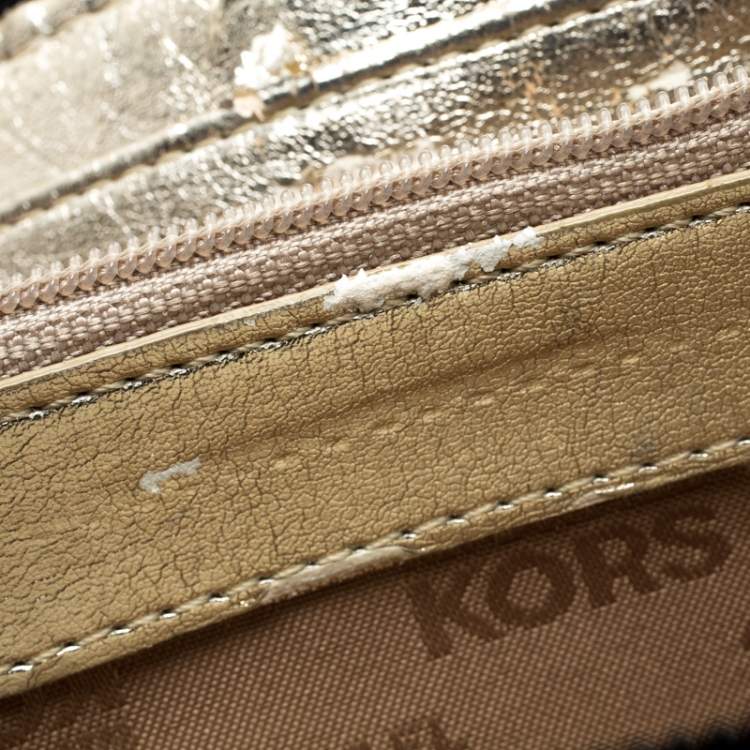 Pre Owned Michael Kors Black Signature Canvas Zip Around Wallet