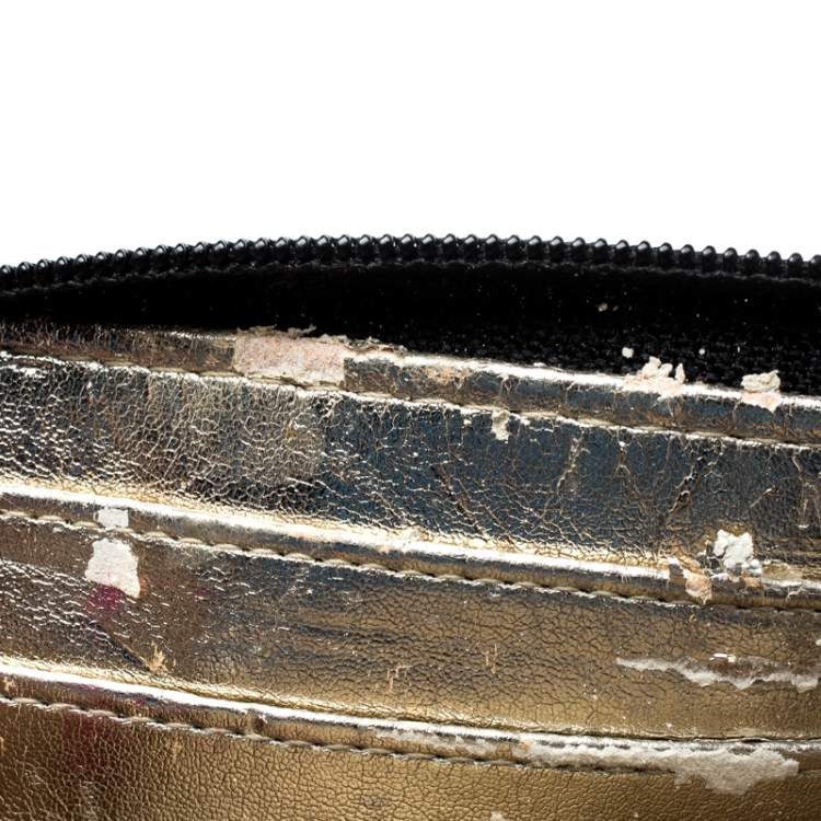 Pre Owned Michael Kors Black Signature Canvas Zip Around Wallet