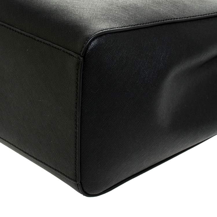 Pre Owned Michael Kors Black Leather Sofia Tote