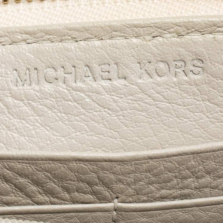 Pre Owned Michael Kors Off White Leather Jet Set Zip Around Wallet
