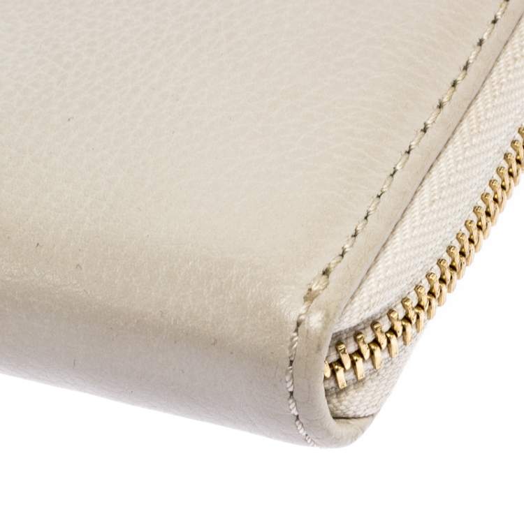 Pre Owned Michael Kors Off White Leather Jet Set Zip Around Wallet