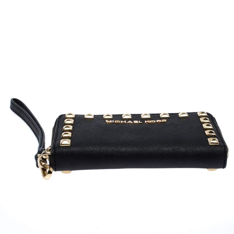 Pre Owned Michael Kors Black Saffiano Leather Studded Selma Wristlet Wallet