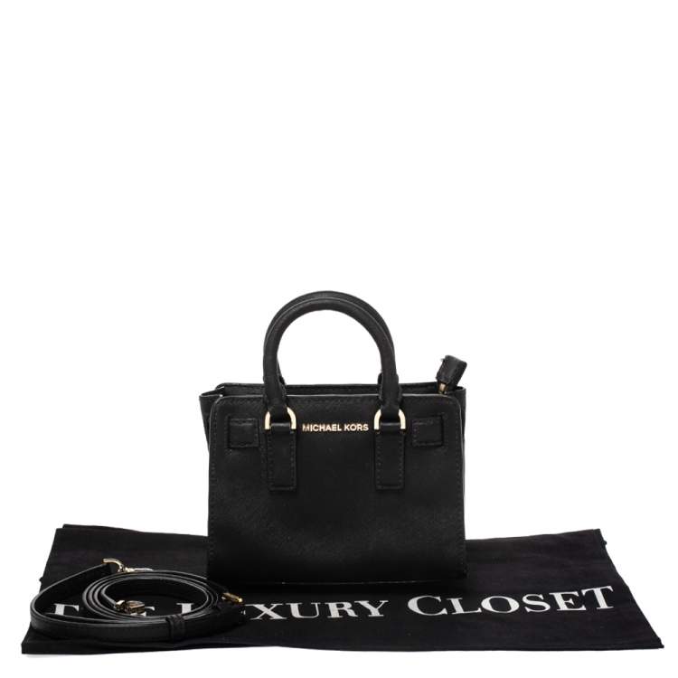 Pre Owned MICHAEL Michael Kors Black Leather Mini Dillon Crossbody Bag