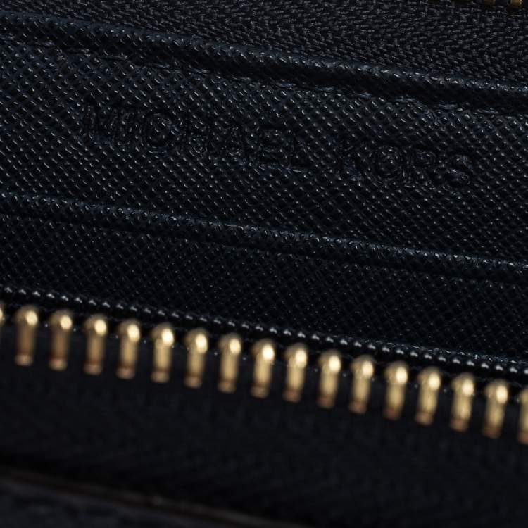 Pre Owned Michael Kors Blue Leather Zip Around Wristlet Wallet