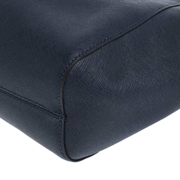 Pre Owned Michael Kors Navy Blue Leather Jet Set Travel Chain Shoulder Bag