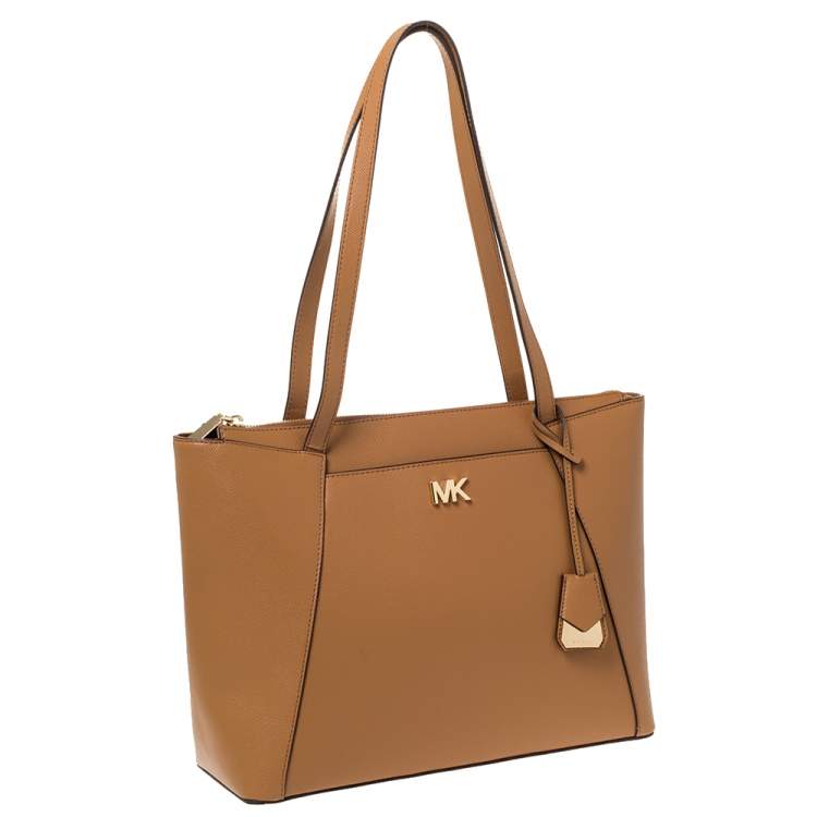 Pre Owned Michael Kors Tan Leather Maddie East/West Top Zip Tote