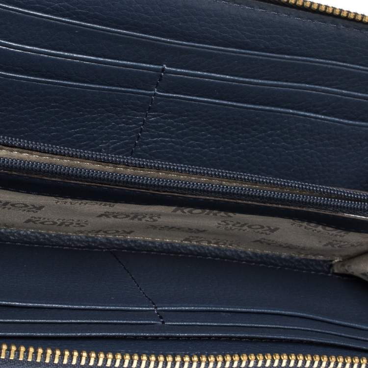 Pre Owned Michael Kors Blue Leather Jet Set Zip Around Wallet