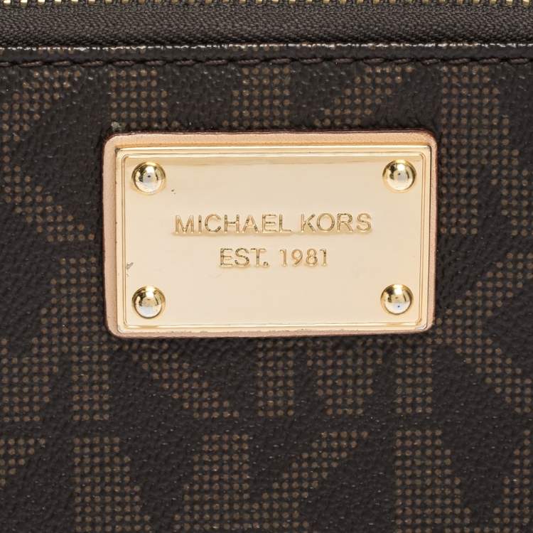 Pre Owned Michael Kors Brown Signature Coated Canvas  Zip Around Wallet