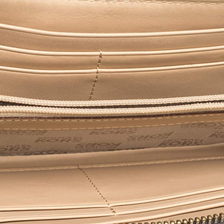 Pre Owned Michael Kors Brown Signature Coated Canvas  Zip Around Wallet