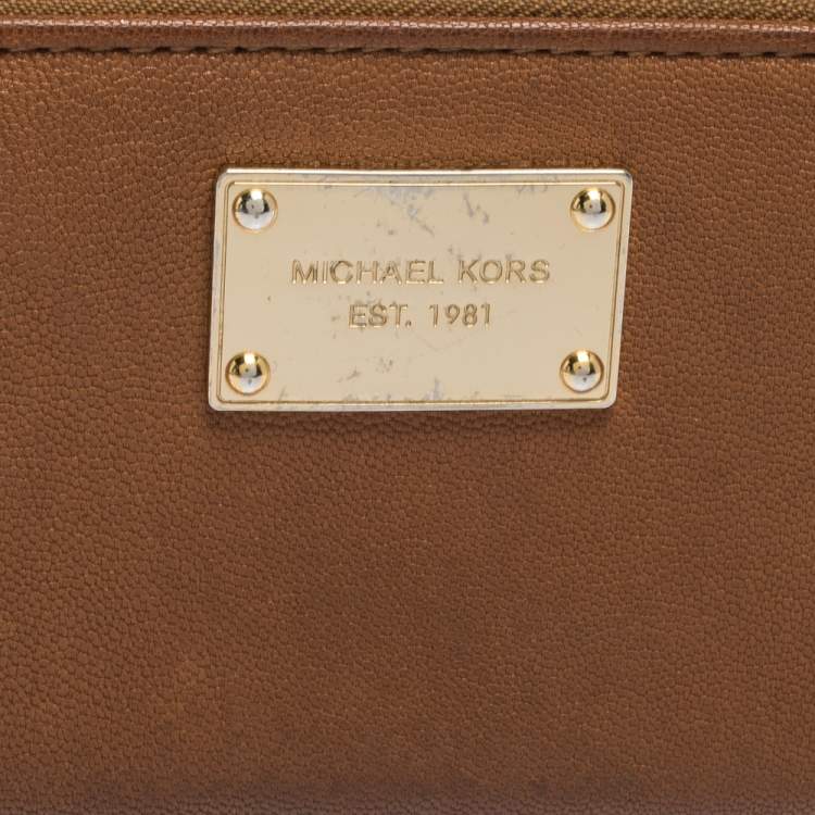 Pre Owned Michael Kors Brown Leather Jet Set Zip Around Wallet