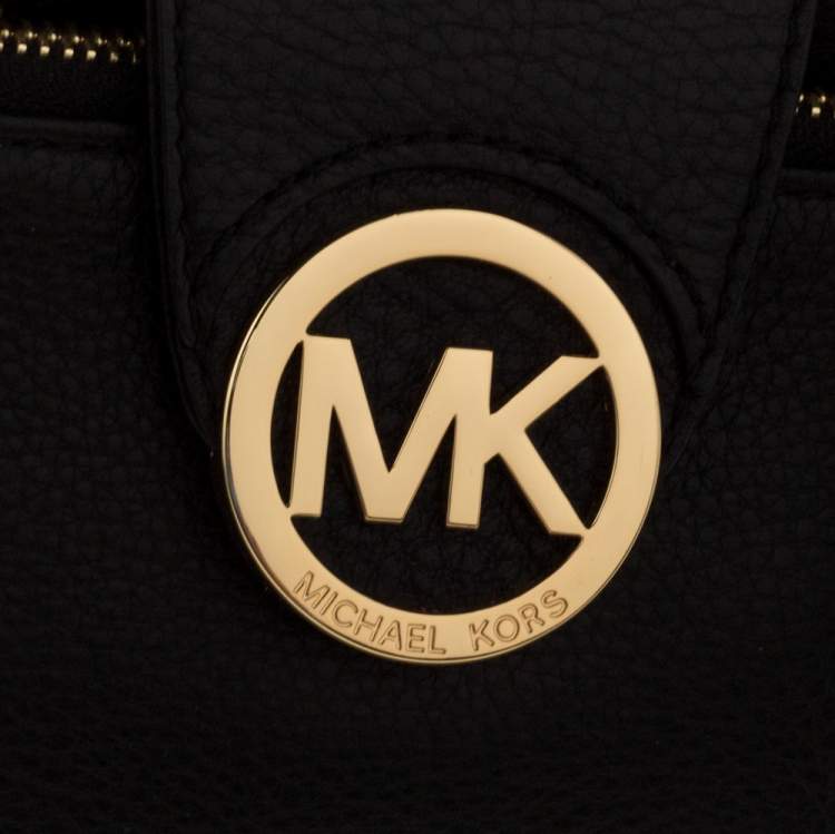 مملوكة مسبقًا Michael Kors Black Leather Fulton Crossbody Bag
