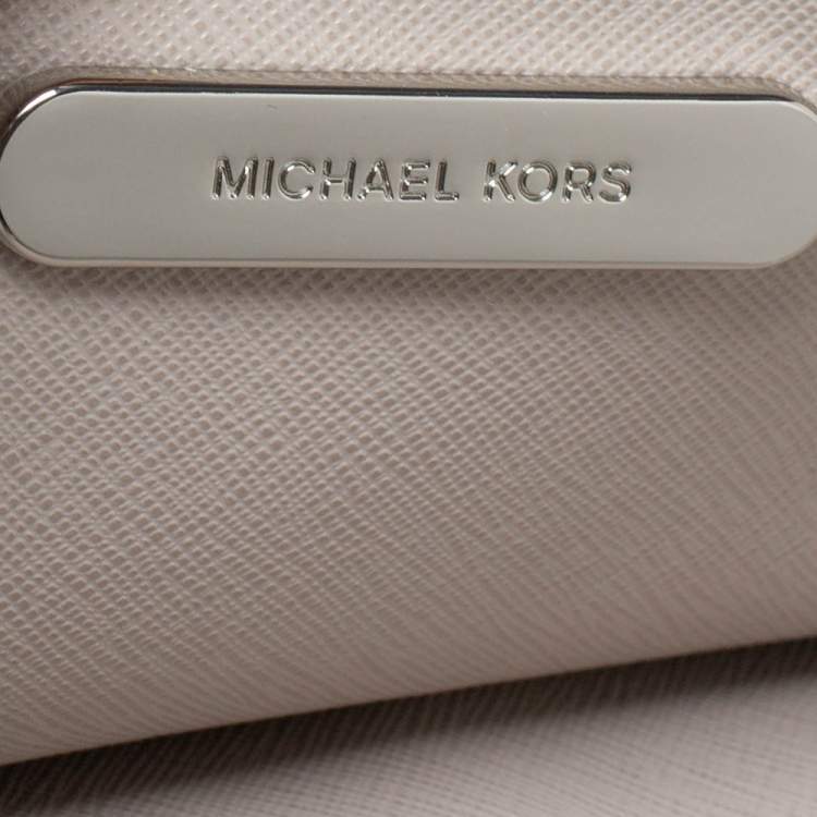 Pre Owned Michael Kors White Leather Mercer Tote