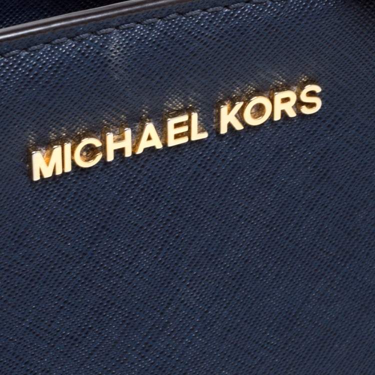 Pre Owned Michael Kors Navy Blue Leather Mini Selma Crossbody Bag