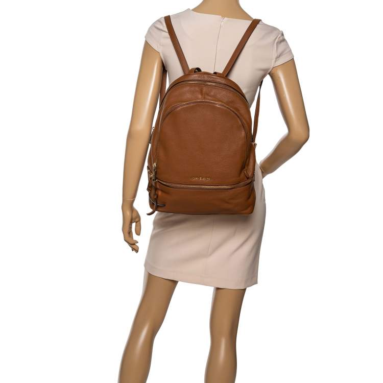 مملوكة مسبقًا Michael Kors Brown Leather Medium Reazip Backpack