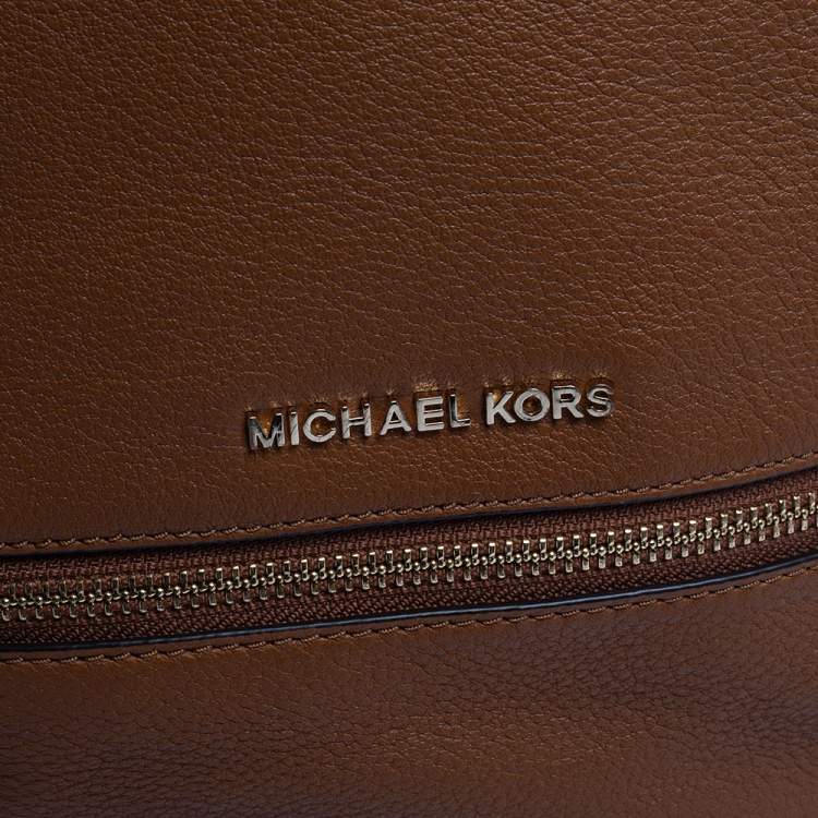 مملوكة مسبقًا Michael Kors Brown Leather Medium Reazip Backpack