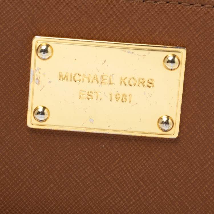 Pre Owned Michael Kors Brown Leather Jet Set Zip Around Wristlet Wallet
