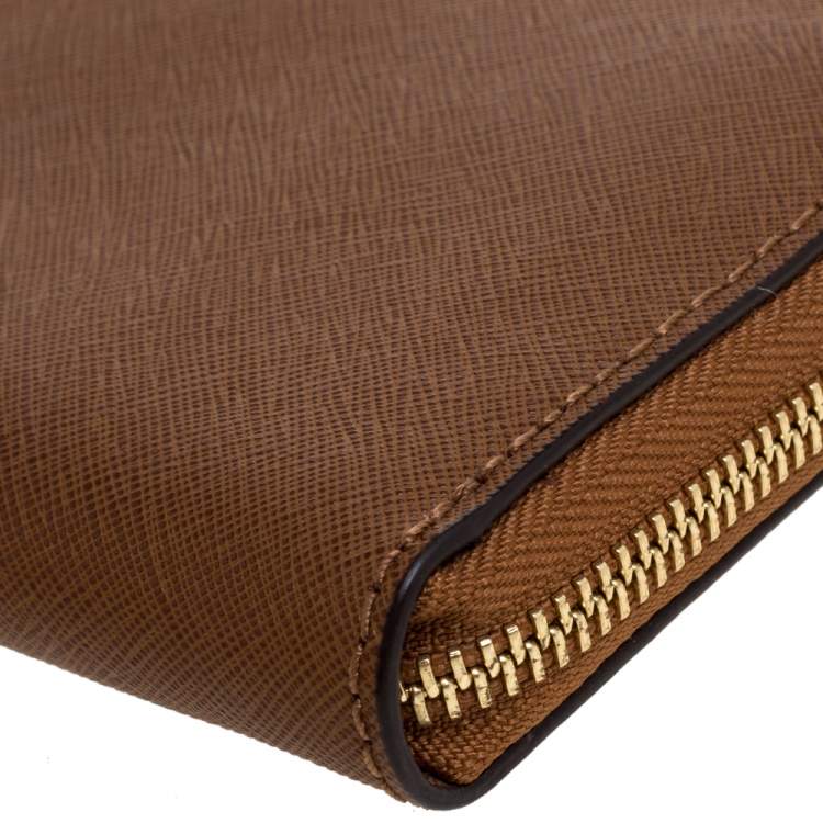 Pre Owned Michael Kors Brown Leather Jet Set Travel Zip Around Wallet