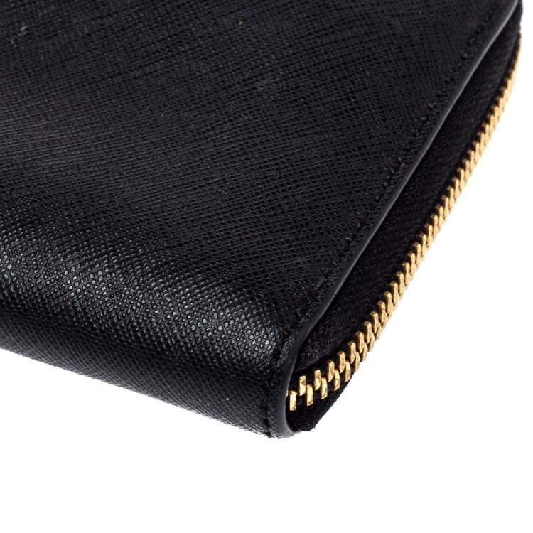 Pre Owned Michael Kors Black Leather Jet Set Travel Zip Around Wallet