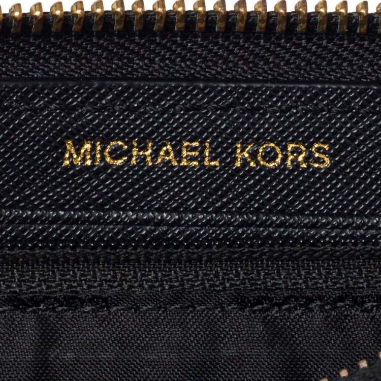 Pre Owned Michael Kors Black Leather Jet Set Travel Zip Around Wallet