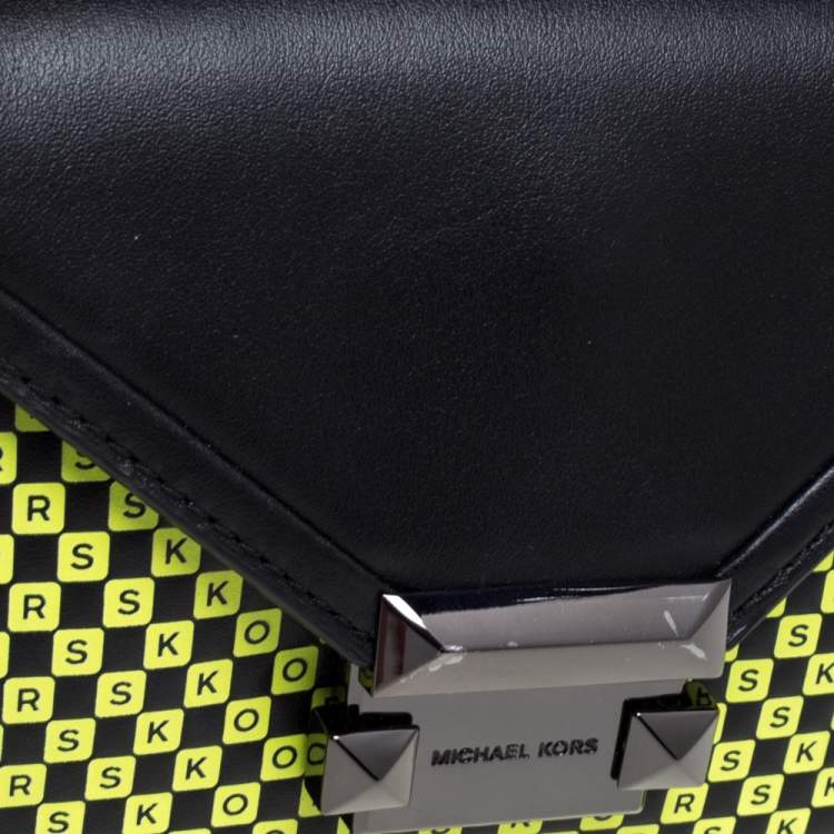 Pre Owned Michael Kors Black/Neon Green Leather Mini Whitney Checkerboard Belt Bag