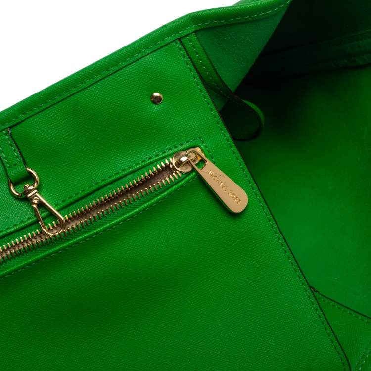 Pre Owned Michael Kors Green Saffiano Leather Jet Set Travel Tote