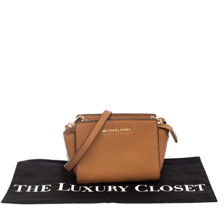 Pre Owned Michael Kors Tan Leather Mini Selma Crossbody Bag