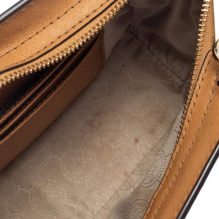 Pre Owned Michael Kors Tan Leather Mini Selma Crossbody Bag
