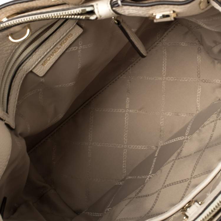 Pre Owned Michael Kors Cream Leather Greta Shoulder Bag