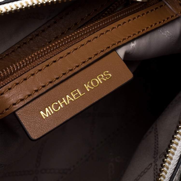 Pre Owned Michael Kors White Signature Coated Canvas and Leather Medium Crosby Messenger Bag