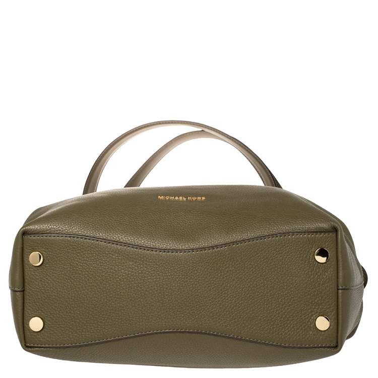 Pre Owned Michael Kors Olive Green Leather Raven Shoulder Bag