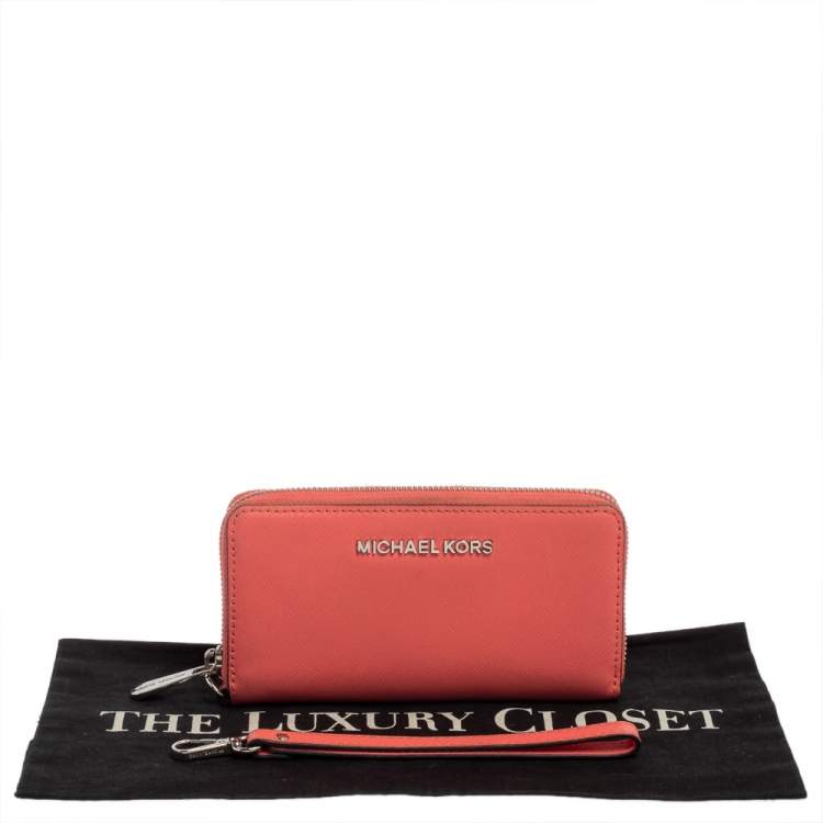 Pre Owned Michael Kors Pink Leather Zip Around Wristlet Wallet