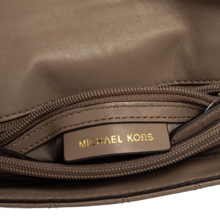 Pre Owned Michael Kors Beige Matelassé Leather Small Sloan Shoulder Bag