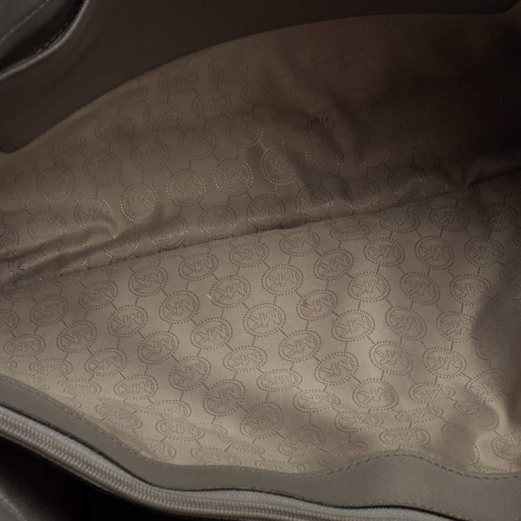 Pre Owned Michael Kors Grey Saffiano Leather Large Jet Set Middle Zip Tote