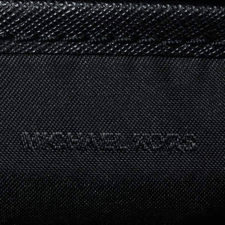 Pre Owned Michael Kors Black Leather Jet Set Crossbody Bag