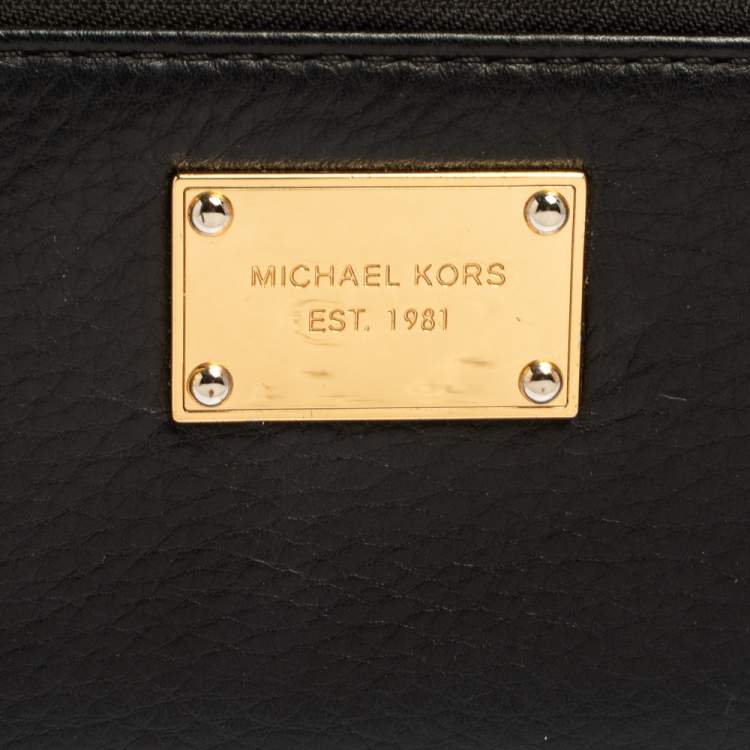 Pre Owned Michael Kors Black Leather Jet Set Zip Around Wallet