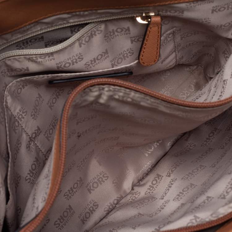 Pre Owned Michael Kors Brown Saffiano Leather Jet Set Pocket Tote