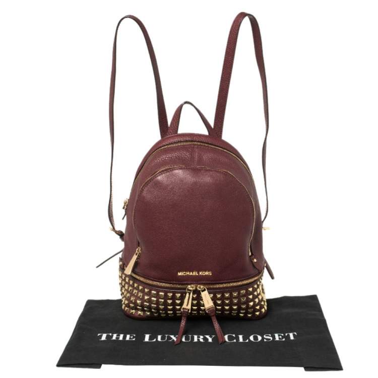 مملوكة مسبقًا Michael Kors Burgundy Leather Small Studded Rhea Backpack