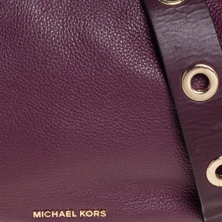 Pre Owned Micheal Kors Plum Pebbled Leather Grommet Strap Hobo