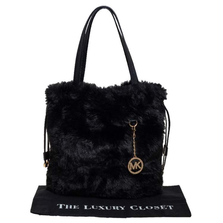 Pre Owned Michael Kors Black Faux Fur Drawstring Tote