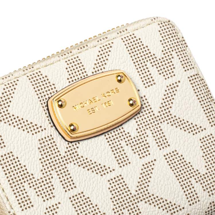 Pre Owned Michael Kors White/Beige Compact Wallet