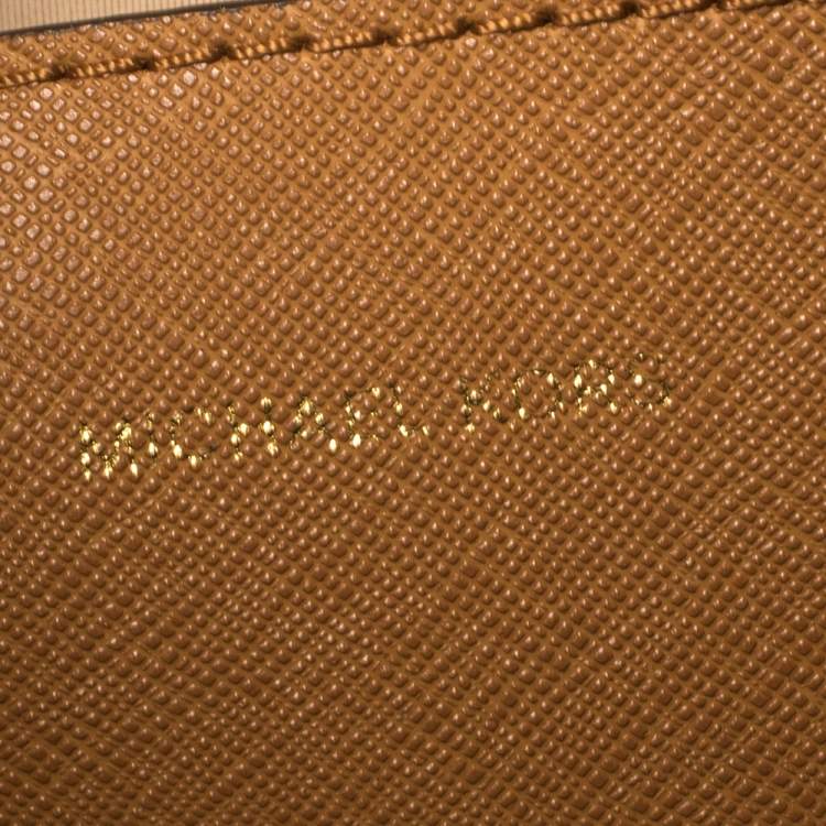 Pre Owned Michael Kors Tan Leather Large Walsh Top Zip Tote