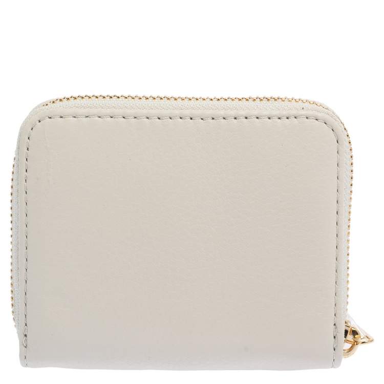 Pre Owned Micheal Kors White Leather Zip Around Wallet